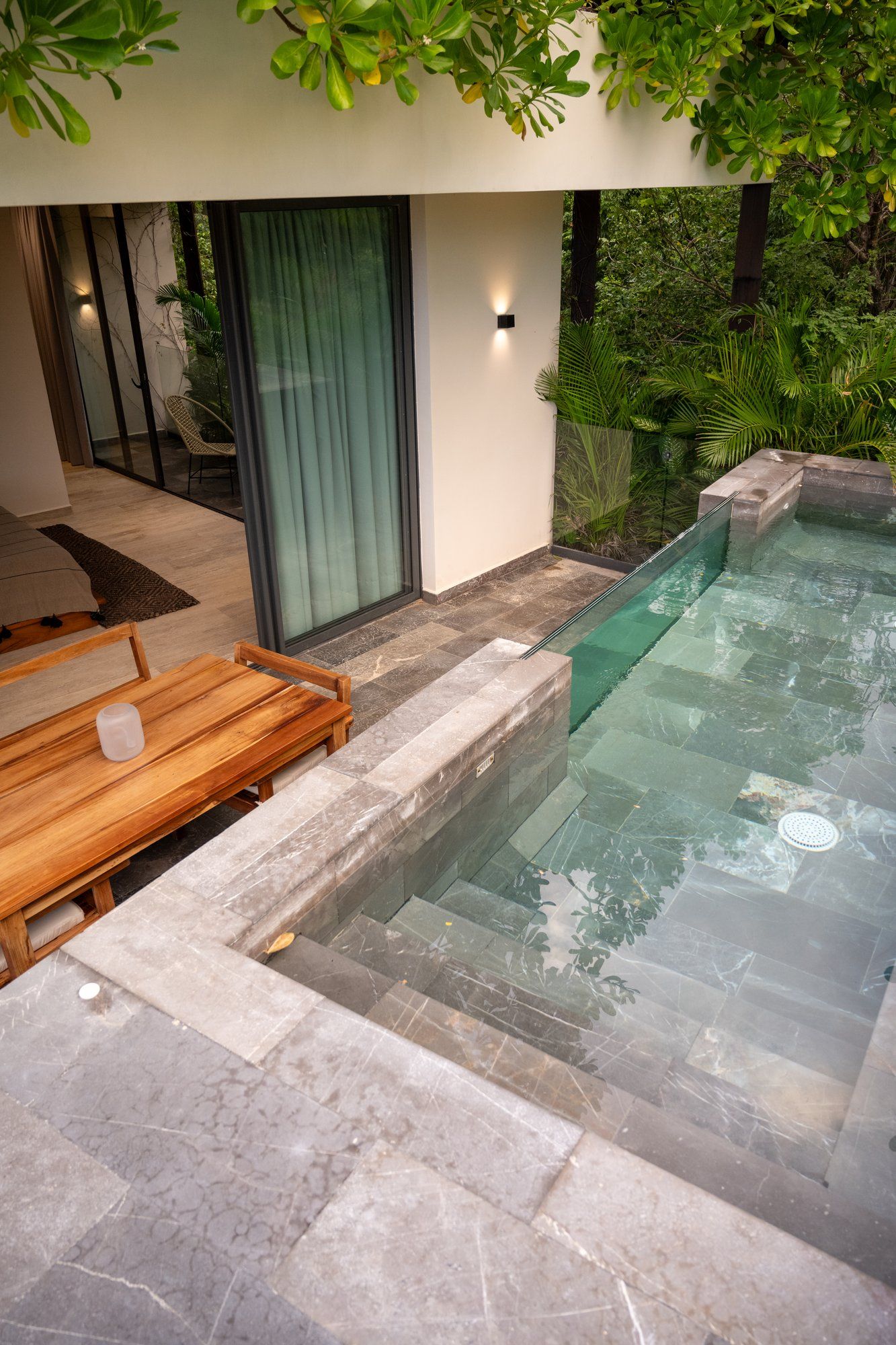 ISARA Tulum — Piscina privada