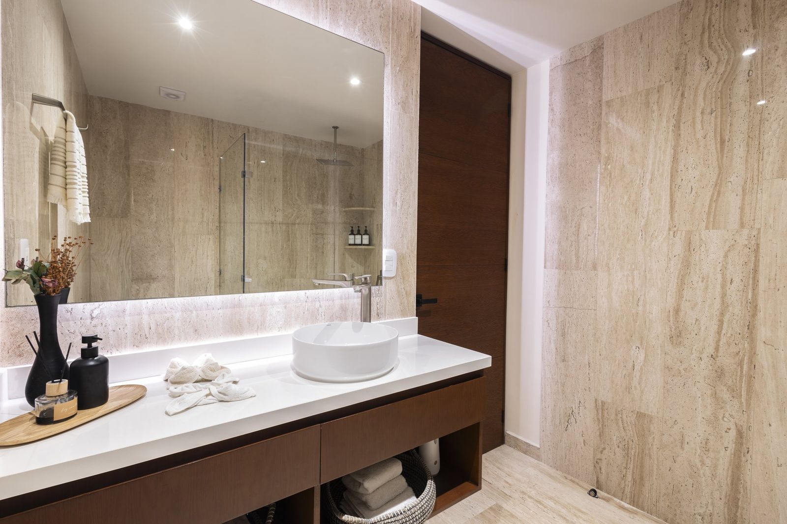 ISARA Tulum — Baño